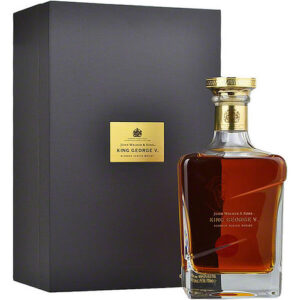 Rượu Johnnie Walker King George V được tạo ra để ghi dấu John Walker & Sons được trao tặng ” Bảo Chứng Hoàng Gia”