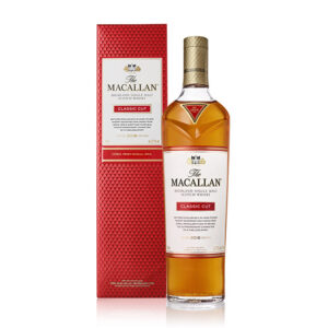 Rượu Macallan Classic Cut là sản phẩm đầu tiên trong chuỗi sản phẩm ra mắt hàng năm, độc đáo và mãi mãi cũng thời gian