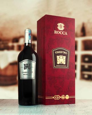 Rượu vang Torri doro Cabernet Merlot là dòng vang làm nên thương hiệu của nhà rượu Rocca biệt danh “The farmily’s choice”.