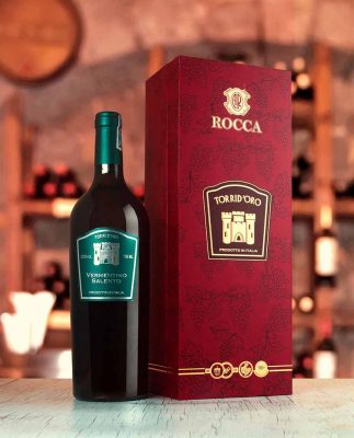Rượu vang ý Torri d'oro Vermentino là dòng vang làm nên thương hiệu của nhà rượu Rocca biệt danh “The farmily’s choice”.