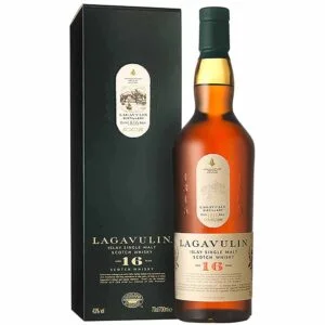 rượu lagavulin 16 năm là rượu Single Malt mạnh mẽ , hương khói than bùn của đảo Islay , được ưa thích trên toàn Thế giới
