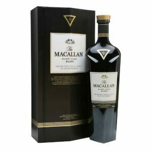 Rượu Macallan Rare Cask Black là sản phẩm cuối và giữ vị trí đầu trong Series 1824 của Macallan hương vị khói kéo dài
