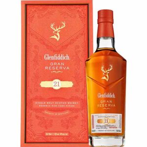 Rượu Glenfiddich 21 năm được phối trộn từ những thùng ủ tối thiểu 21 năm tại nhà chưng chất Glenfiddich