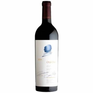 Opus One 2014 đã sớm phát triển - được đánh dấu bằng sự phá vỡ quy luật của nhà rượu, nho được thu hoạch sớm nhất trong lịch sử của Opus One