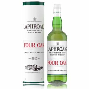 Rượu Laphroaig Four Oak trưởng thành trong bốn loại thùng khác nhau: thùng ex-bourbon, thùng quý, thùng gỗ sồi Mỹ nguyên chất và thùng gỗ sồi châu Âu.