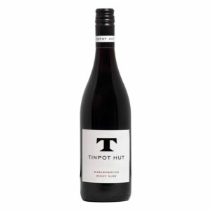 Tinpot Hut Pinot Noir Marlborough New Zealand có nguồn gốc từ ba vườn nho chăm sóc tốt, năng suất thấp ở tiểu vùng sông, Thung lũng Omaka và Dashwood