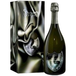 Rượu Champagne Dom Perignon Lady Gaga Brut 2010 là Sự hợp tác giữa Dom Pérignon và Lady Gaga đánh dấu sự gặp gỡ của hai thế lực sáng tạo.