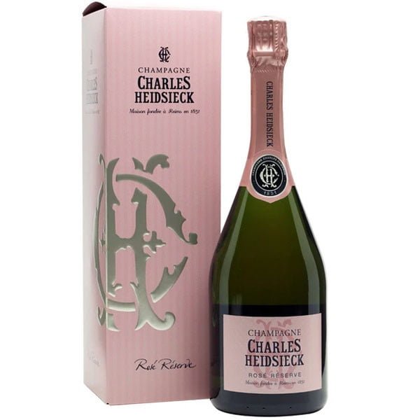 Rượu Champagne Charles Heidsieck Rose Reserve là kết quả của sự quan tâm tỉ mỉ và nổi bật với đặc điểm độc đáo của nó