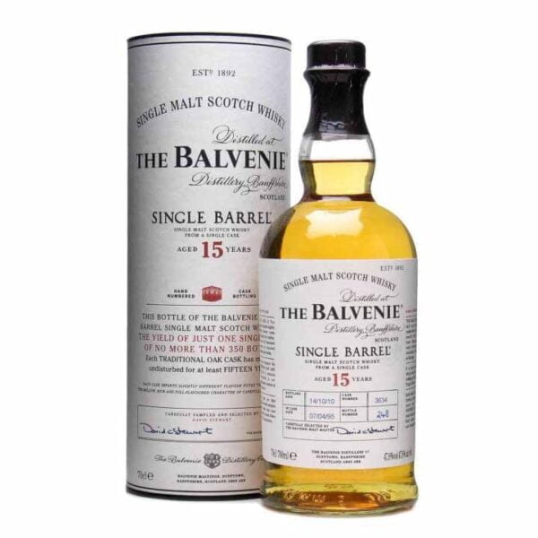 Rượu Balvenie 15 Năm Single Barrel Sherry Cask đã được trưởng thành độc quyền trong thùng sherry gỗ sồi Châu Âu duy nhất trong ít nhất 15 năm