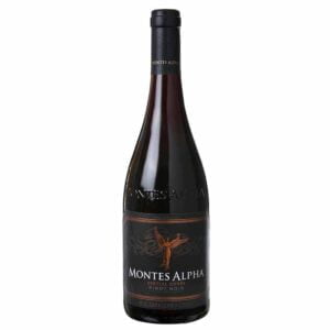 Rượu vang Montes Alpha Special Cuvee Pinot Noir là một cột mốc quan trọng mới xuất hiện nhờ thử thách tự đặt ra của nhà rượu Montes