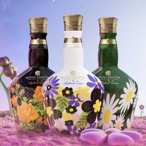 Rượu Chivas 21 Richard Quinn Edition 2 The Fashion Collection